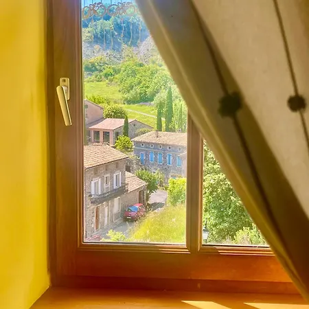ღ La Tour Du Chateau ღ * Aubignas