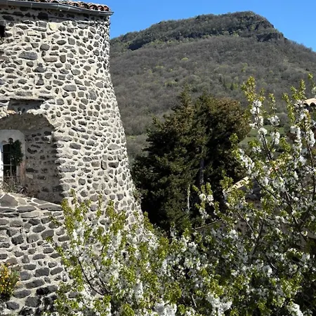 ღ La Tour Du Chateau ღ Дом отдыха Aubignas